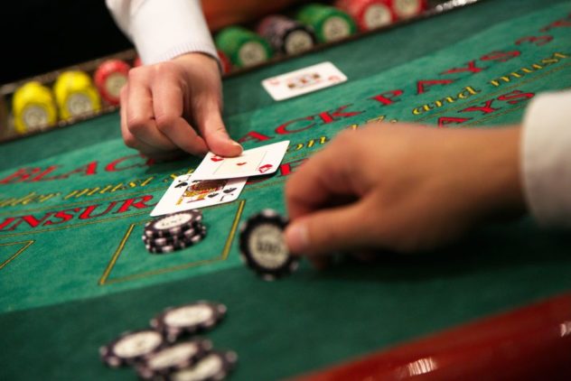 Blackjack Online and Mobile Casinos